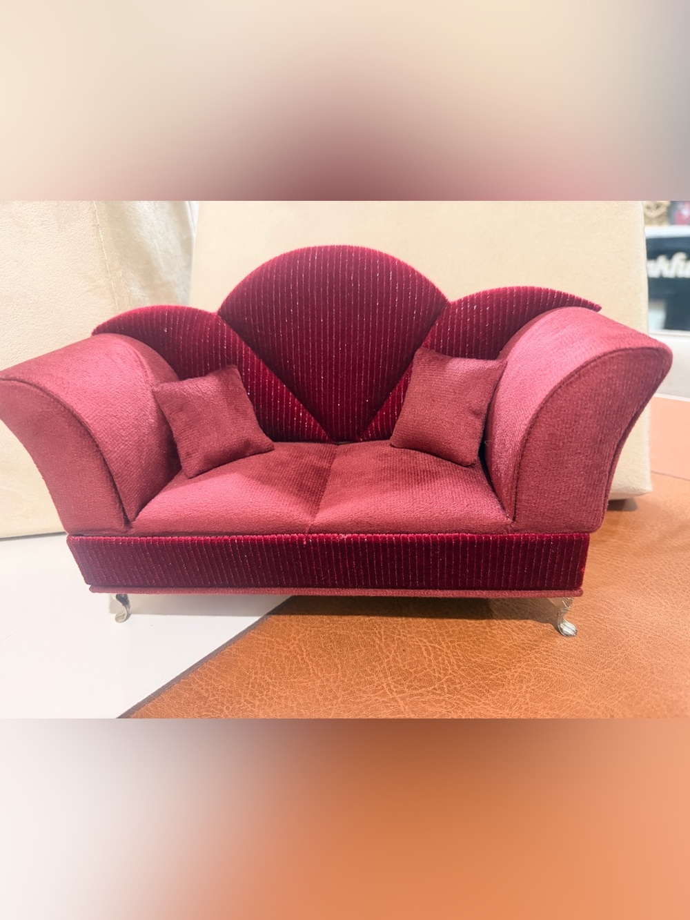 heart-shaped sofa jewelry box